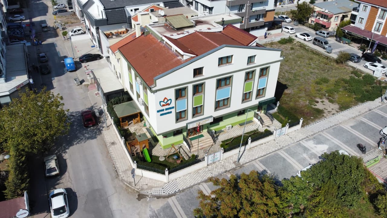 Özel Beyaz Zambak Anaokulu