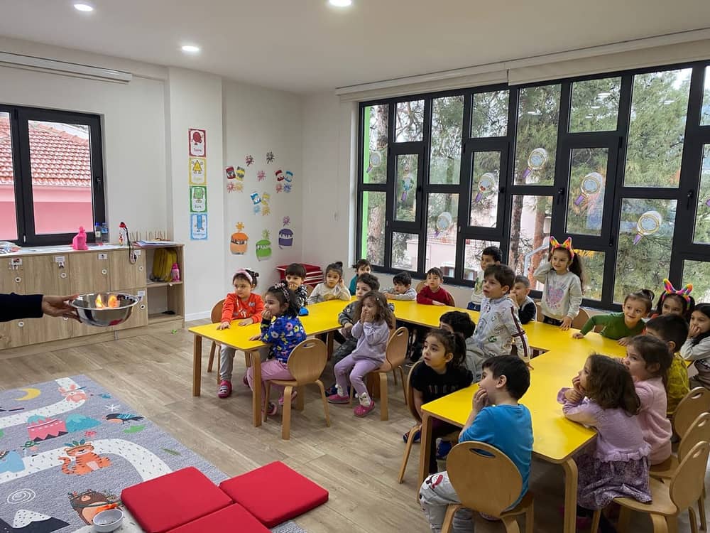 Rengarenk Kreş ve Anaokulu (Çamlık Şubesi)