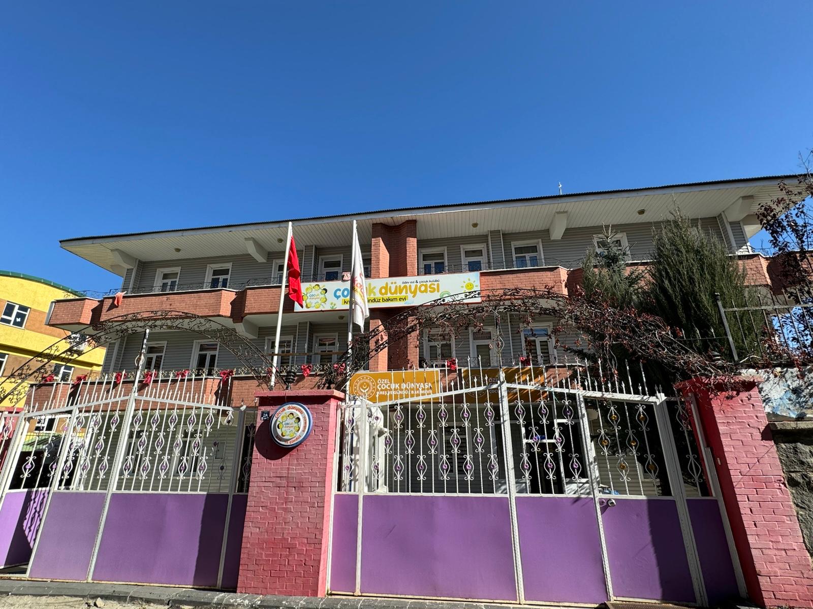 Çocuk Dünyası Kreş ve Gündüz Bakım Evi