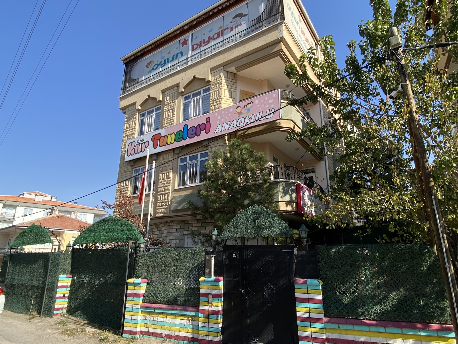 Özel Kar Taneleri Anaokulu