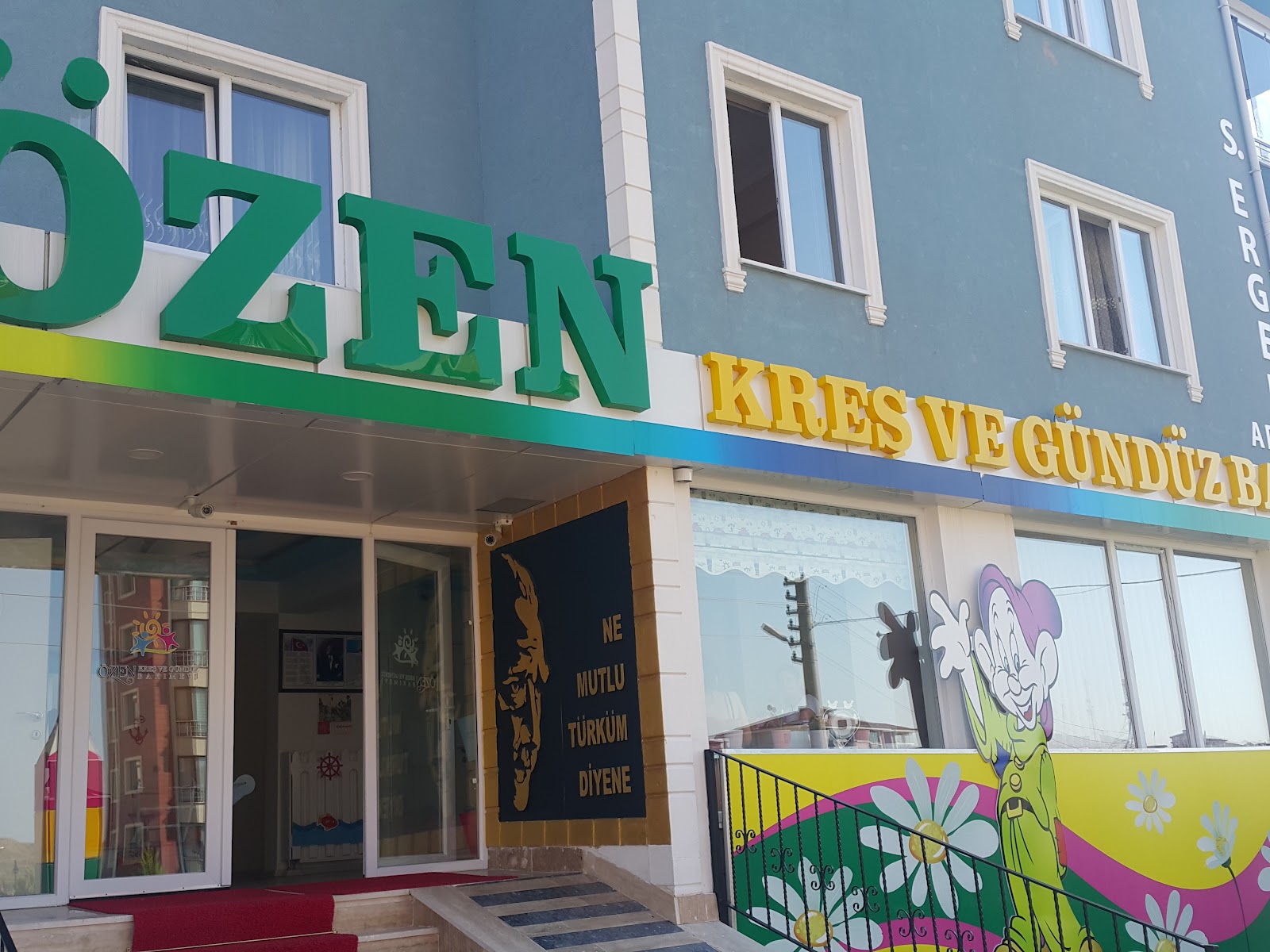 Özen Kreş ve Gündüz Bakımevi