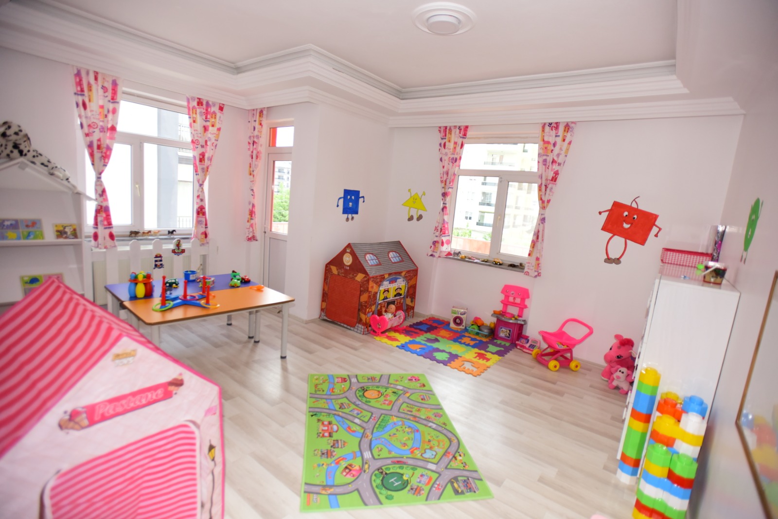 ORKİDE KREŞ VE GÜNDÜZ BAKIM EVİ