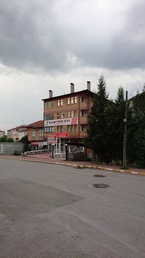 Kariyerevi Çocuk Kulubu