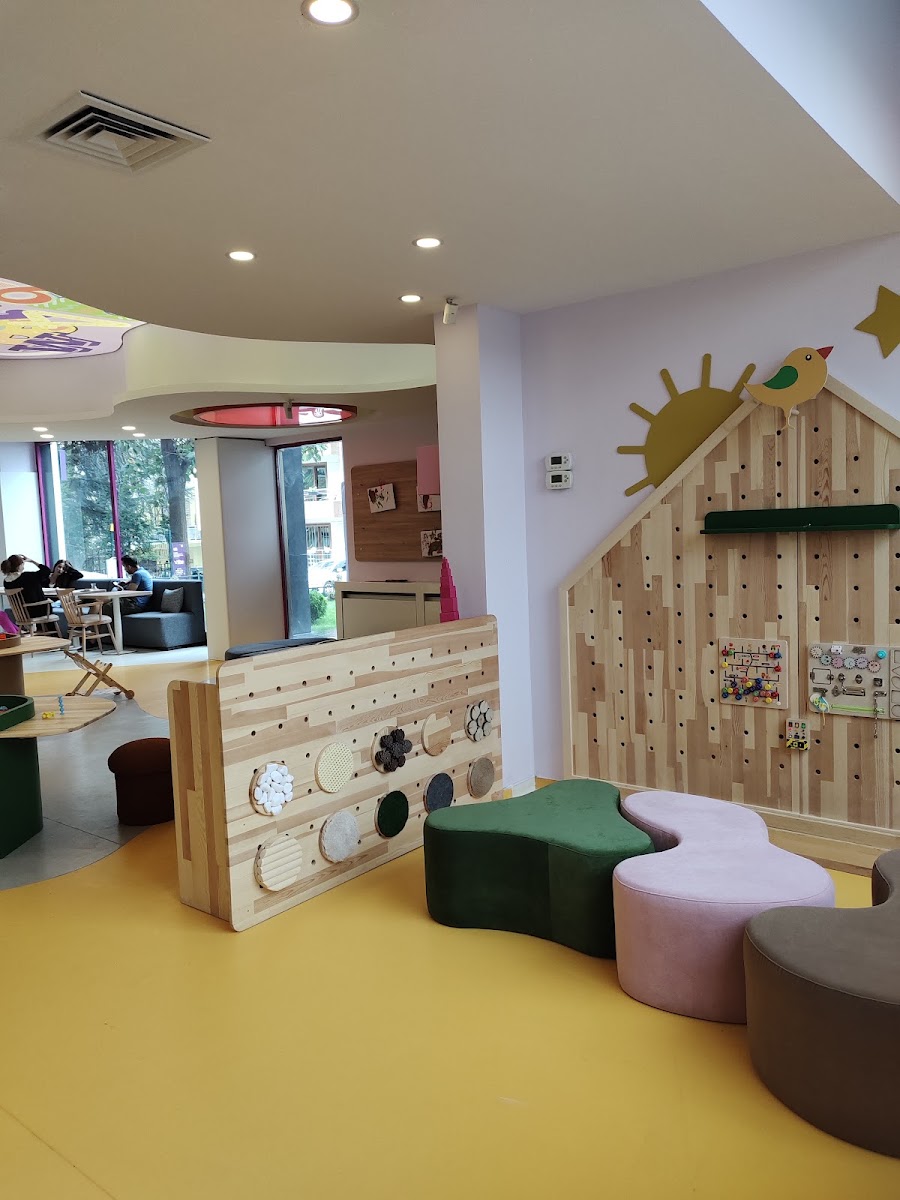 Mor Kanguru Kids Club